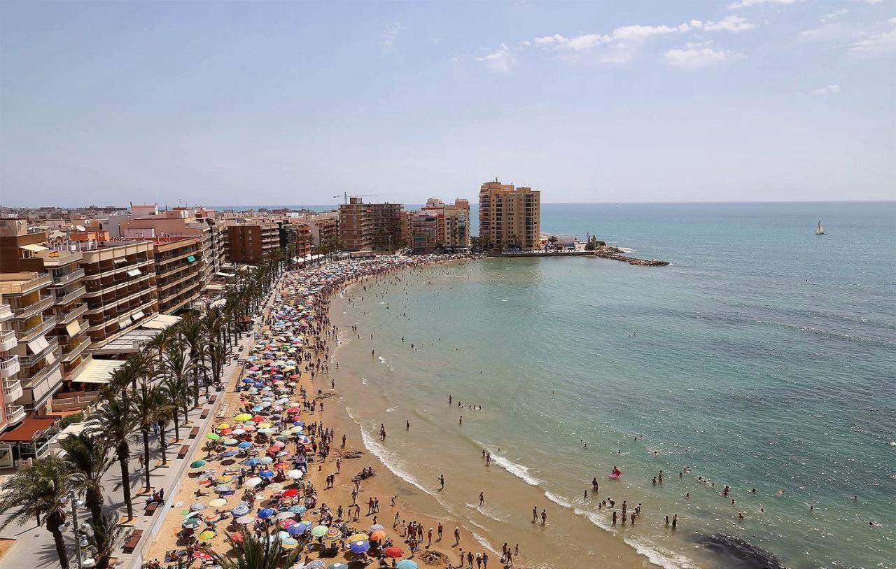 Del Cura Beach Apartment Torrevieja Bagian luar foto